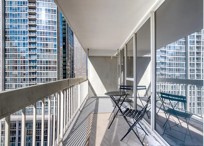Gold Coast 2br W Outdoor Terrace Nr Beach L Chi-1016 * Chicago