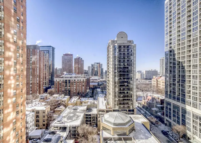 Gold Coast 2br W Outdoor Terrace Nr Beach L Chi-1016
